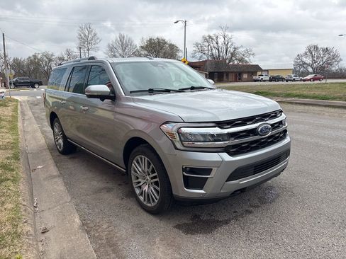 Used 2023 Ford Expedition Max Limited image 8