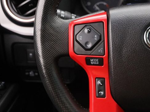 Used 2021 Toyota Tacoma TRD Sport w/ TRD Premium Sport Package AWD/4WD image 12