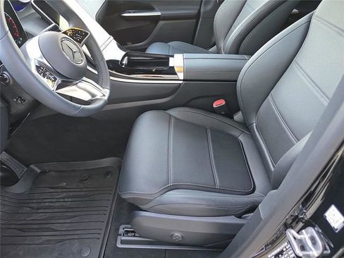 Certified 2026 Mercedes-Benz GLC 300 4MATIC image 25