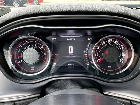 Used 2023 Dodge Challenger SXT image 12