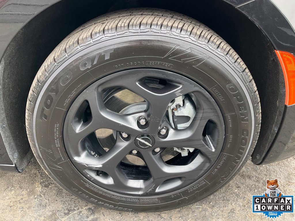 Used 2023 Chrysler Pacifica Limited w/ Uconnect Theater Family Group FWD image 83