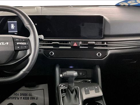 Used 2026 Kia Sportage EX w/ EX Panorama Roof Package image 9