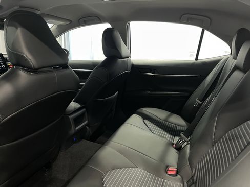 Used 2024 Toyota Camry SE AWD/4WD image 23