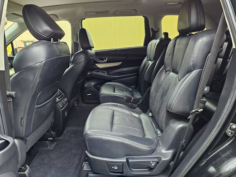 Used 2019 Subaru Ascent Limited AWD/4WD image 31