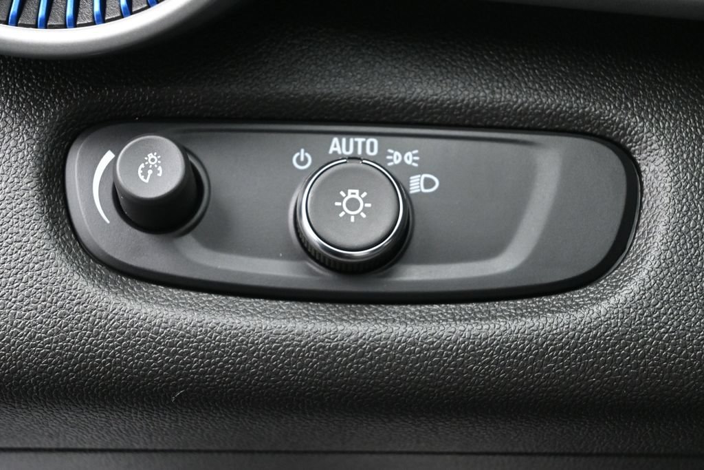 Certified 2024 Chevrolet Trax LS FWD image 17