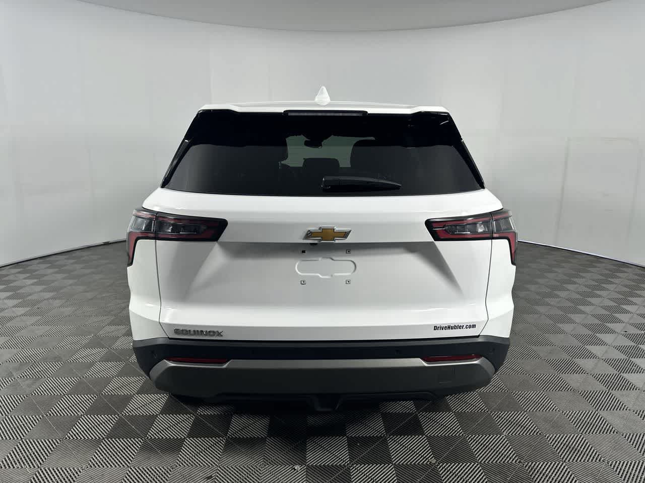 Used 2026 Chevrolet Equinox LT w/ Convenience Package II FWD image 7