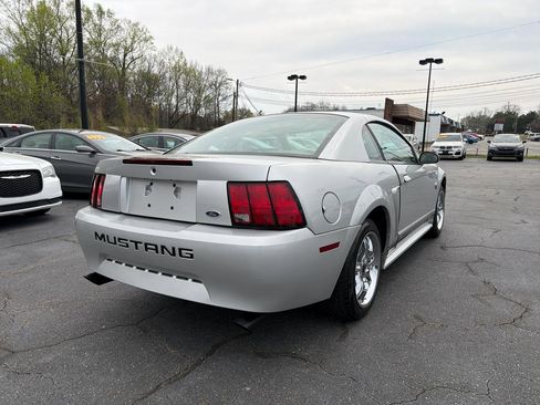 Used 2004 Ford Mustang Coupe image 23