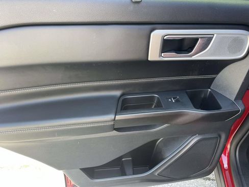 Used 2020 Ford Explorer ST w/ ST Street Pack AWD/4WD image 10