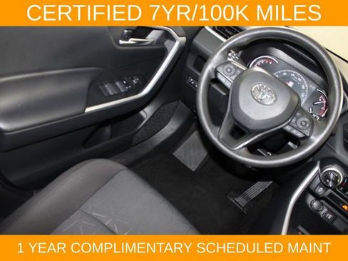 Used 2025 Toyota RAV4 XLE AWD/4WD image 18