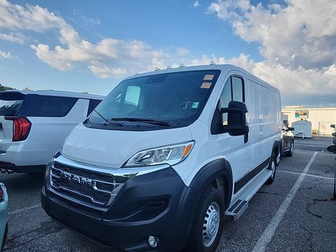 Used 2025 RAM ProMaster 2500 w/ U-Haul Equipment Group FWD image 1