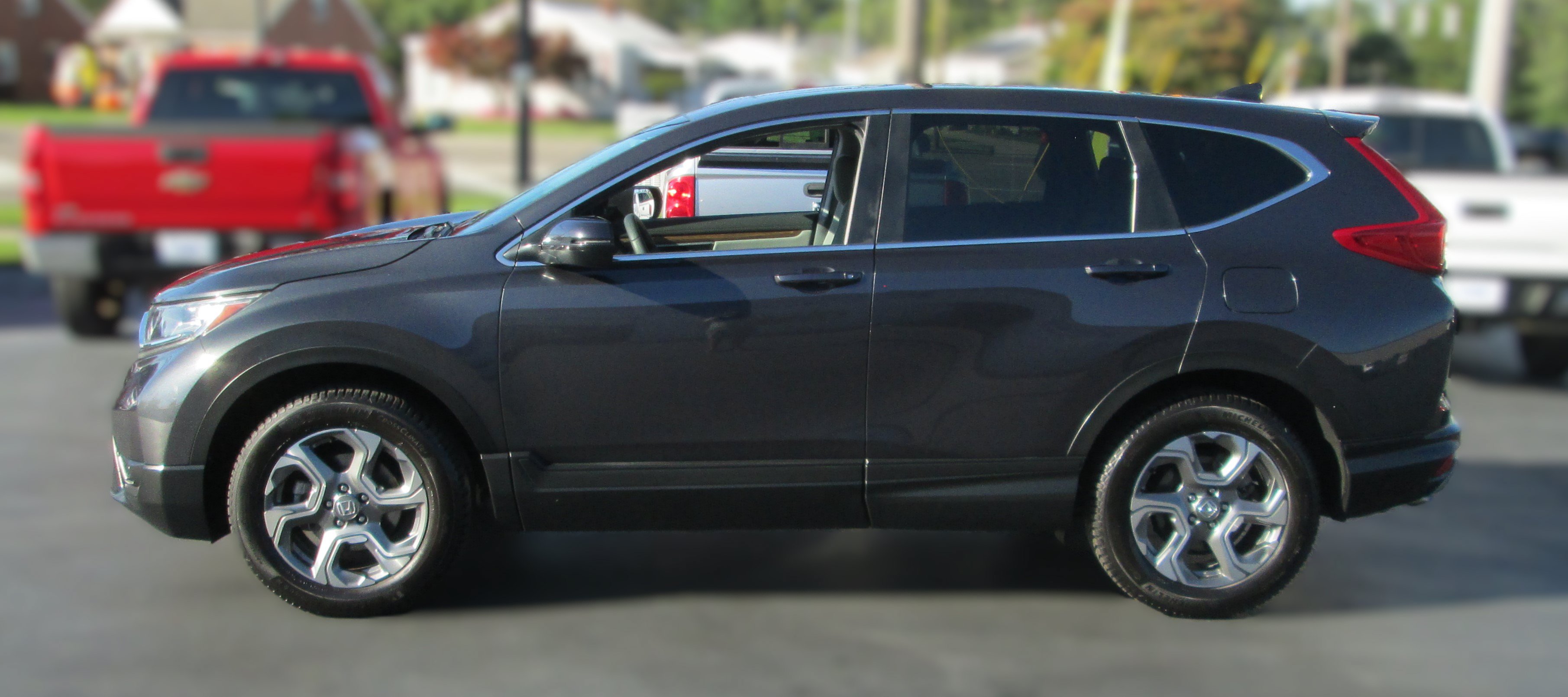 Used 2019 Honda CR-V EX image 4