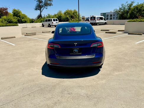 Used 2022 Tesla Model 3 RWD image 9