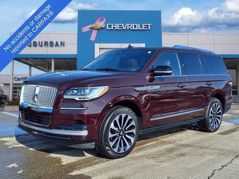 Used 2023 Lincoln Navigator Reserve image 1