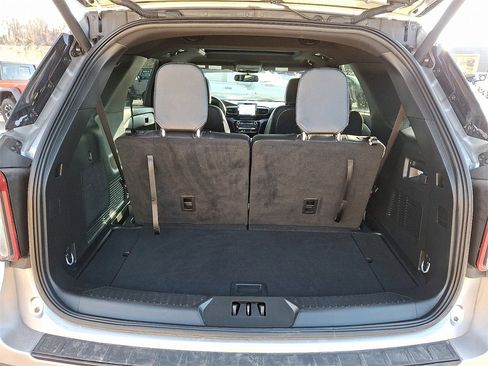 Used 2024 Ford Explorer ST-Line w/ Class IV Trailer Tow Package image 30