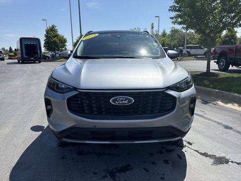 Certified 2024 Ford Escape Platinum w/ Premium Technology Package AWD/4WD image 6