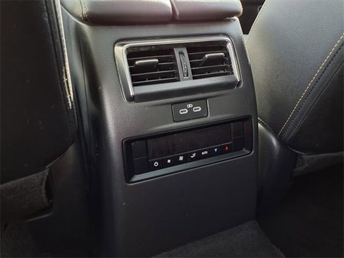 Used 2024 MAZDA CX-90 Plug-In Hybrid w/ Premium Pkg image 7