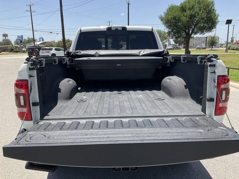 Used 2022 RAM 2500 Limited AWD/4WD image 17