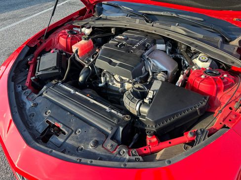 Used 2020 Chevrolet Camaro LT image 30