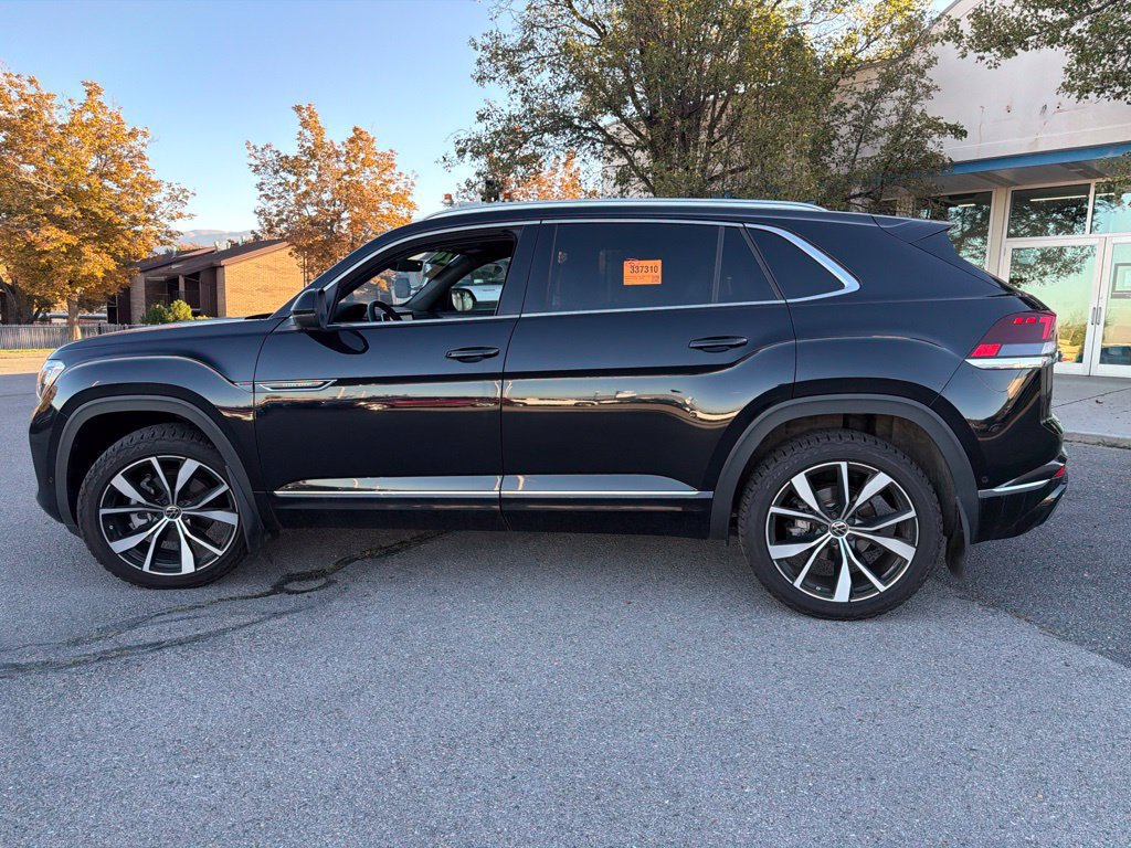 Used 2024 Volkswagen Atlas Cross Sport SEL Premium R-Line AWD/4WD image 13