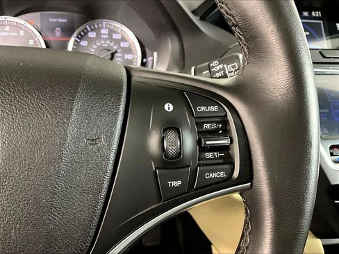 Used 2015 Acura MDX SH-AWD image 12