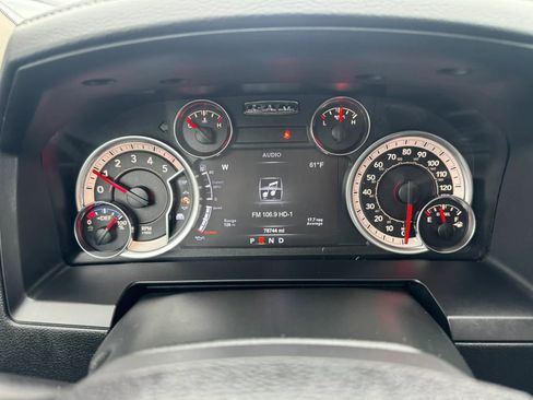 Used 2018 RAM 1500 Laramie w/ Convenience Group AWD/4WD image 32