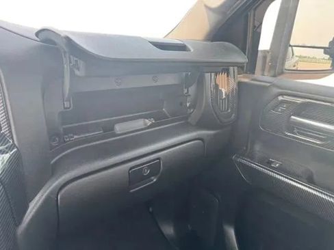 Used 2019 Chevrolet Silverado 1500 Custom w/ Custom Convenience Package AWD/4WD image 28