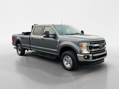 Used 2022 Ford F250 XLT w/ XLT Value Package AWD/4WD image 9
