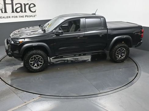 New 2026 Chevrolet Colorado ZR2 w/ Off-Road Front Bumper Package AWD/4WD image 36