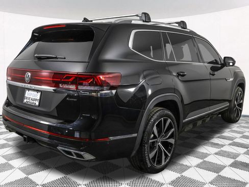 Used 2024 Volkswagen Atlas SEL Premium R-Line image 19