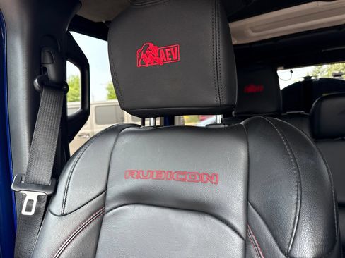Used 2020 Jeep Wrangler Unlimited Rubicon AWD/4WD image 24