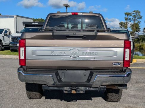 Certified 2022 Ford F250 King Ranch w/ King Ranch Ultimate Package AWD/4WD image 5