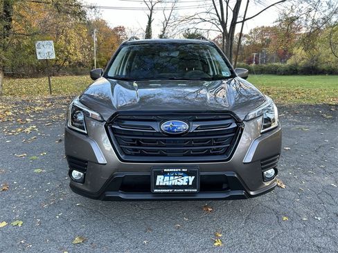 Certified 2023 Subaru Forester Premium image 3