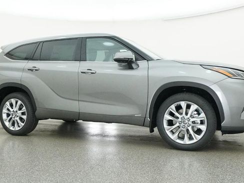 New 2026 Toyota Highlander Limited AWD/4WD image 31
