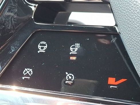 New 2026 Cadillac Vistiq Luxury w/ LPO, Floor Liner Package AWD/4WD image 13