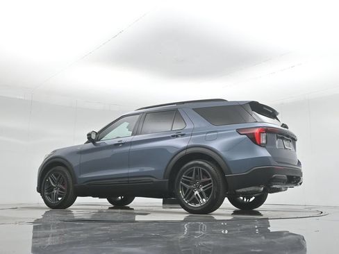 New 2026 Ford Explorer ST-Line w/ ST-Line Street Pack RWD image 53