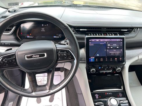 Used 2021 Jeep Grand Cherokee L Overland w/ Luxury Tech Group IV image 15