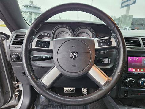 Used 2009 Dodge Challenger R/T image 15