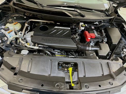 Used 2025 Nissan Rogue SV image 34