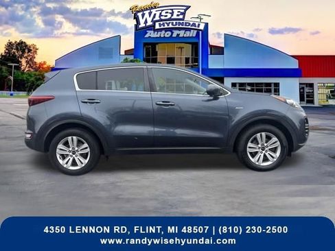 Used 2017 Kia Sportage LX image 7