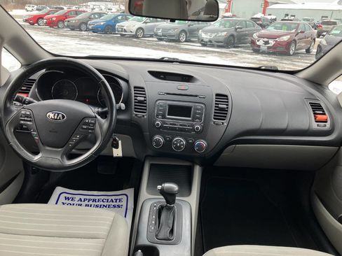 Used 2015 Kia Forte EX image 17
