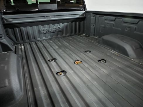 Used 2023 Chevrolet Silverado 3500 High Country image 8