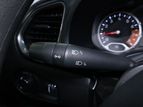 Used 2023 Jeep Renegade Latitude image 22