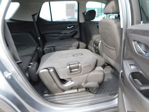 Used 2019 Chevrolet Traverse LT image 28