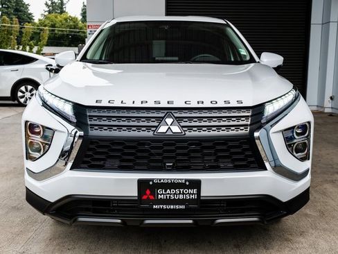 New 2026 Mitsubishi Eclipse Cross ES image 2