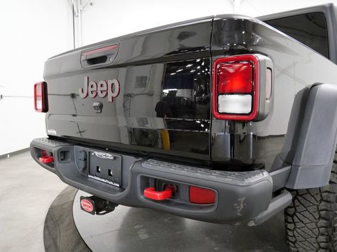 Used 2020 Jeep Gladiator Rubicon AWD/4WD image 37
