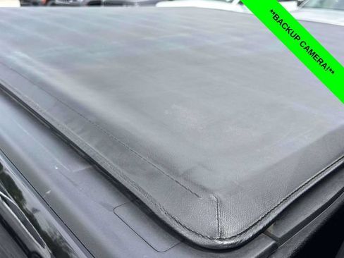 Used 2022 RAM 1500 Laramie AWD/4WD image 2