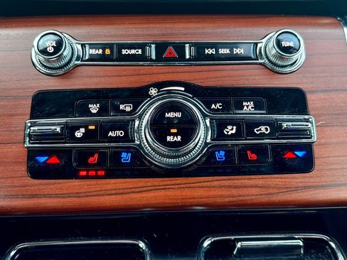 Used 2023 Lincoln Aviator Reserve w/ Equipment Group 201A image 36