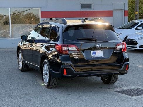 Used 2019 Subaru Outback 2.5i Premium image 3