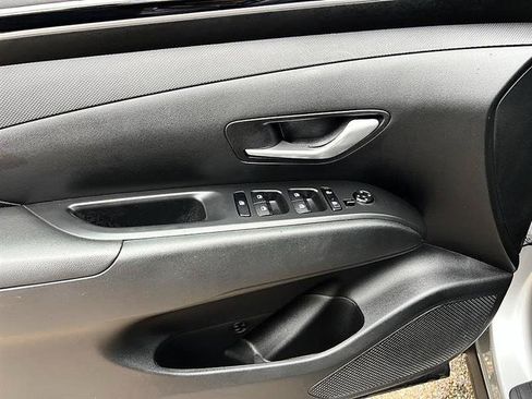 Used 2024 Hyundai Tucson SEL FWD image 11