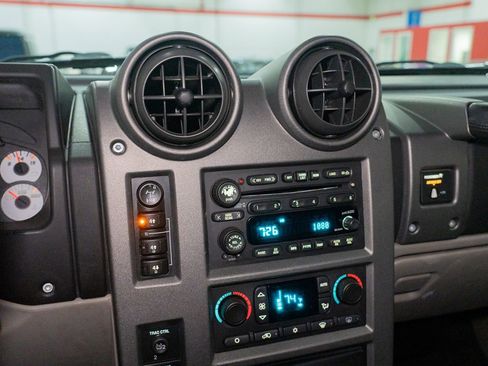 Used 2003 HUMMER H2 w/ Preferred Equipment Group image 53